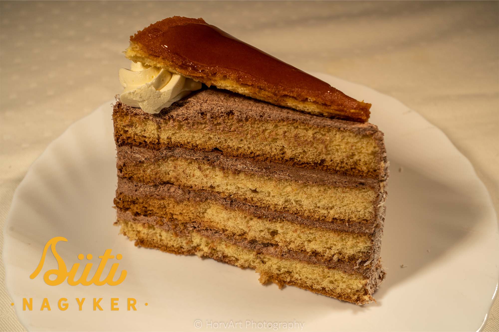 pirított cukros tortaszelet